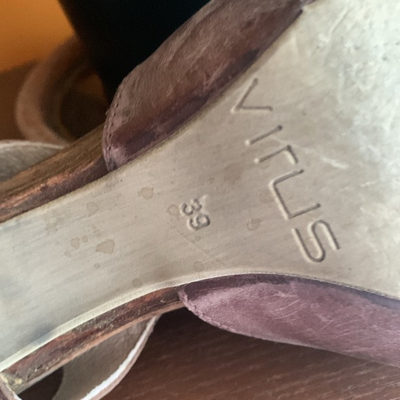 VIRUS sandals, made in Portugal, leather, platform 2.5 cm., heels (10 cm) - Picture 3 of 4